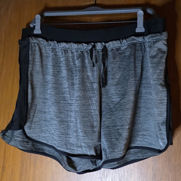 Tek Gear Women's Performance Shorts Gray XL - Picture 1 of 3